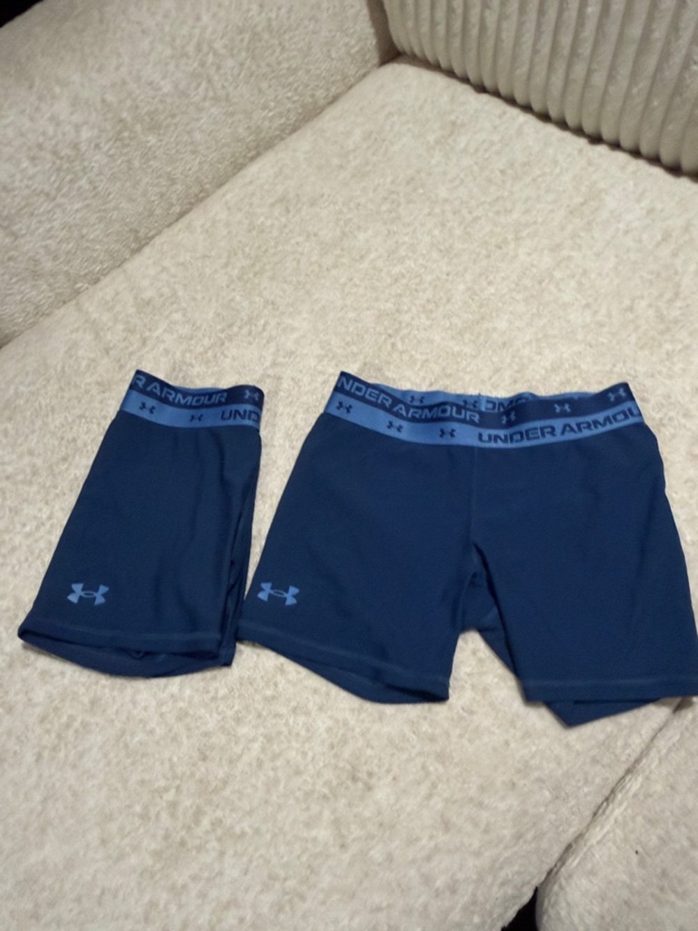 Kids medium Under Armour Deep Blue Performance Compression Shorts 2 for 1 price
